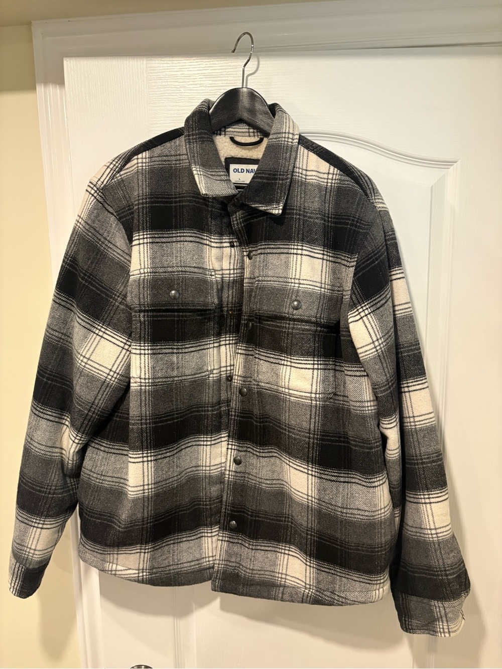 Old Navy Black & White Plaid Lightweight Shacket